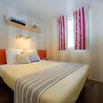 Κάμπινγκ Mobilhome Climatise 3ch 6p Dans Parc Des 7 Fonts *