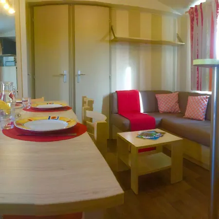 Mobilhome Climatise 3ch 6p Dans Parc Des 7 Fonts